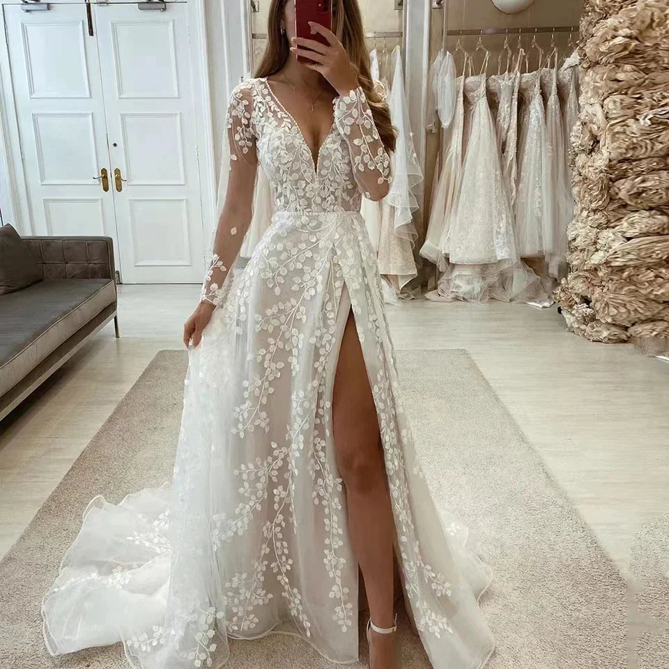 Wunderschöne V -Hals lange Ärmel Brautkleider Spitzen Applikzen Braut Kleider sexy Split Tüll eine Linie Sweep -Zug Vestidos de Novia