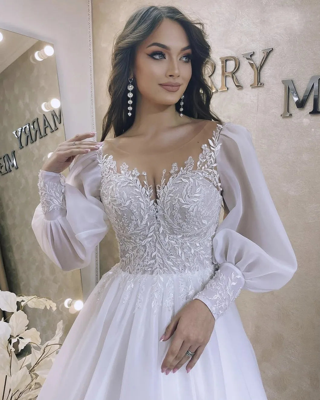 Vestido de novia de manga larga abombada, corte en A, Organza, Apliques de encaje blanco para mujer, personalizado a medidas, vestidos de novia elegantes y preciosos 