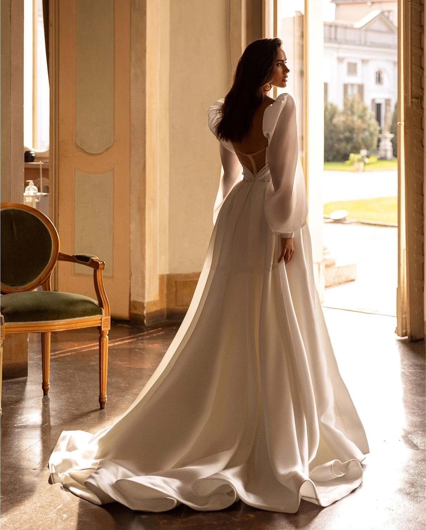 Abiti da sposa glamour di raso con colletto a cuore Design diviso da sposa a maniche da sposa lunghe maniche a sbuffo vestido de nolia